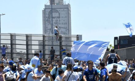 El Gobierno coordina el operativo para recibir a la Selección y posterga definición sobre un posible asueto