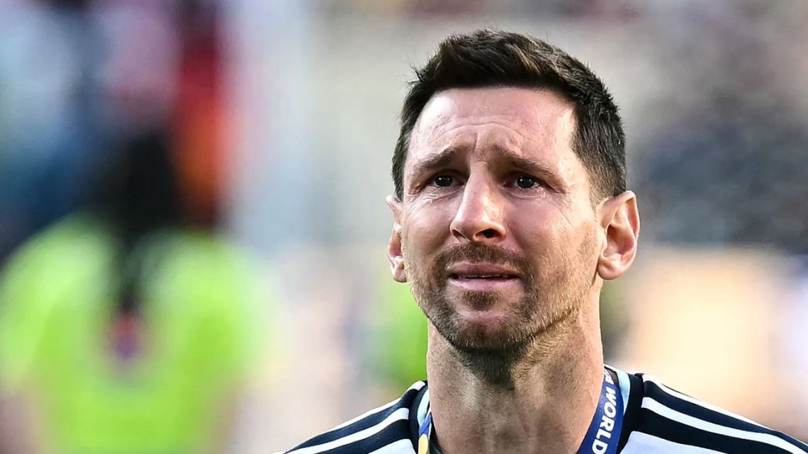«Te amamos para siempre»: el emotivo mensaje de la Selección argentina para Messi tras su llanto en la final del Mundial