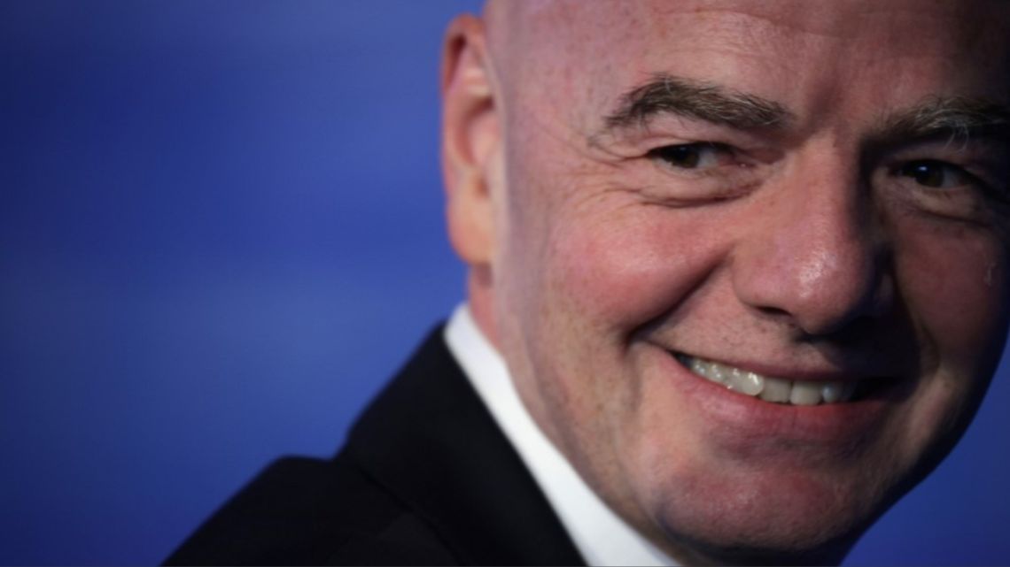 FIFA busca capitales privados: las transformaciones que amenazan la esencia del fútbol de cara al Mundial 2030