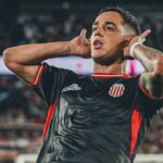 Ídolos con prontuario: ¿Qué hacen los clubes cuando la pelota choca con la realidad?