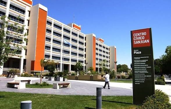 Docentes evalúan la nueva propuesta salarial presentada por el Gobierno