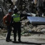 «Encontraron una bolsa con dólares y quisieron llevársela»: grave denuncia contra funcionarios en medio de la tragedia en Venezuela