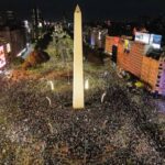 El país festeja la victoria contra los piratas