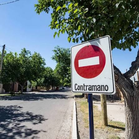 Atención conductores: Angaco cambia el sentido de circulación de dos calles clave