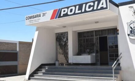 «Entró caminando a la comisaría y salió con una fractura»: el abogado de Brian Pastén apuntó contra seis policías
