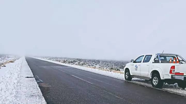 Atención conductores: el hielo y la niebla complican el tránsito en rutas nacionales