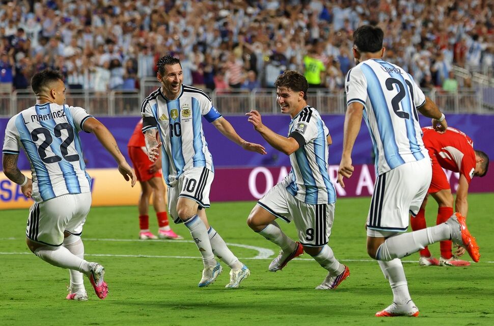 Con sacrificio y otra vez en tiempo extra: Argentina venció a Suiza y se metió en semifinales