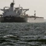 Petroleros desvían su ruta por amenazas de los hutíes