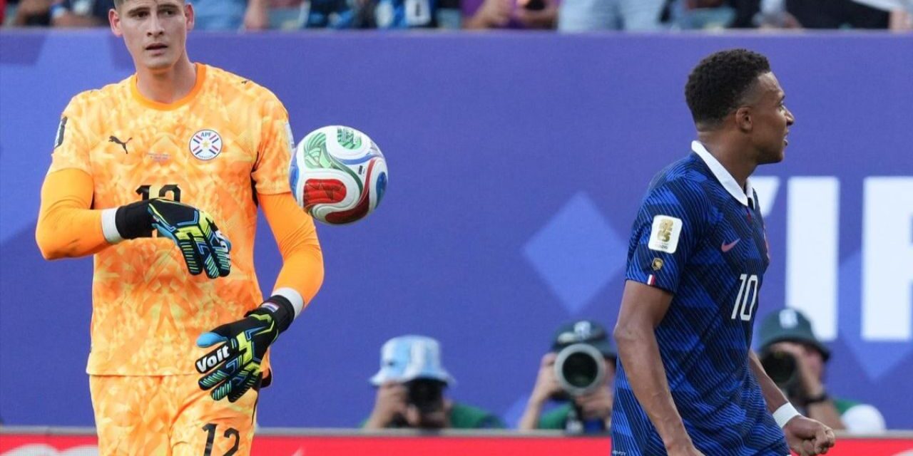 Venganza insólita: el pelotazo del arquero paraguayo a Mbappe tras ser eliminado en el Mundial