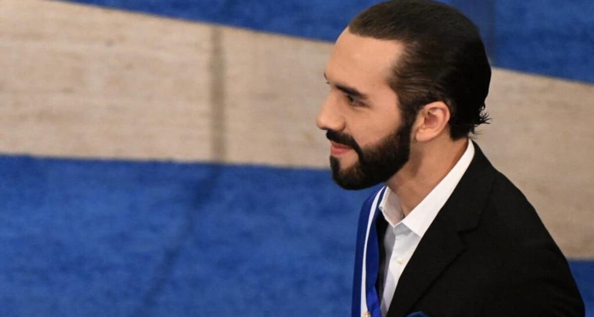 Nayib Bukele gana la candidatura para buscar un tercer mandato presidencial en El Salvador