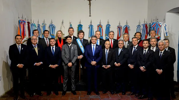 La Libertad Avanza define su estrategia para 2027: irá con candidatos propios en 14 provincias y busca acuerdos en San Juan