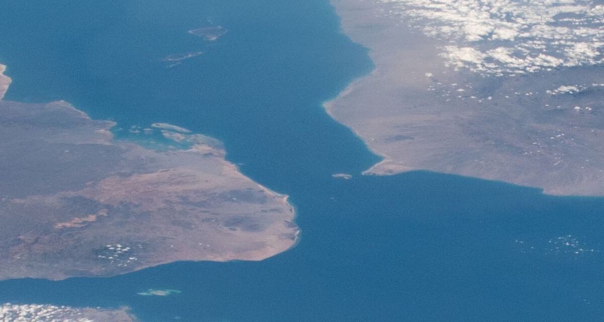 Tras militarizar el estrecho de Ormuz, Irán apunta al Mar Rojo como nuevo punto de presión