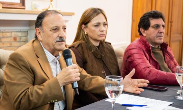 Ricardo Quintela promulgó la ley que avala el reclamo de territorio de La Rioja a San Juan