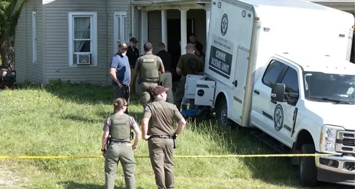 Rescataron a 16 chicos en estado casi salvaje de una casa en ruinas de Ohio