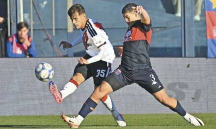Sin puntos y sin goles, River sufre y Coudet sigue en la cuerda floja