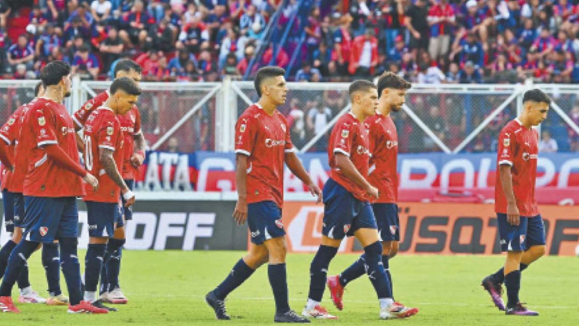 En medio de la crisis y del “que se vayan todos”, Independiente eligió DT