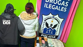 Operativo en Marquesado: detuvieron a una mujer con cocaína, un arma y dinero en efectivo