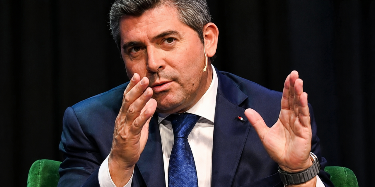 Orrego sale fortalecido de la Legislatura tras lograr una mayoría contundente para el acuerdo con Vicuña
