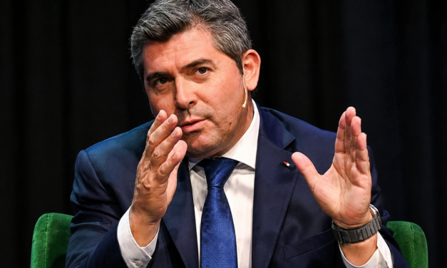 Orrego sale fortalecido de la Legislatura tras lograr una mayoría contundente para el acuerdo con Vicuña