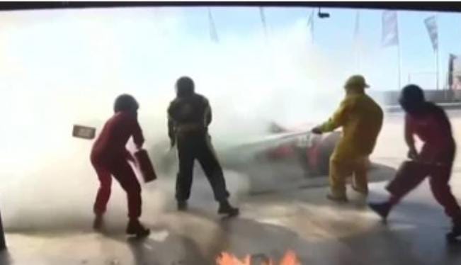 Impactante incendio en boxes durante la final del TC en El Villicum