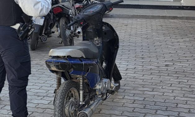 Cayó con una moto robada, sin papeles y con el motor adulterado en Sarmiento