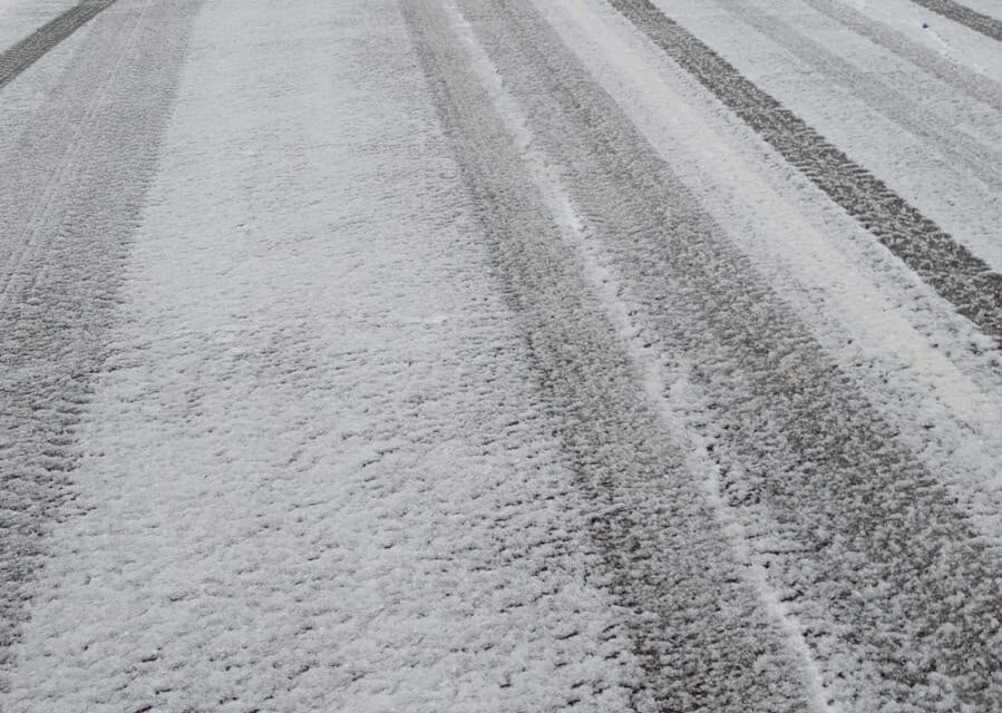 Atención conductores: advierten por hielo y baja visibilidad en rutas nacionales