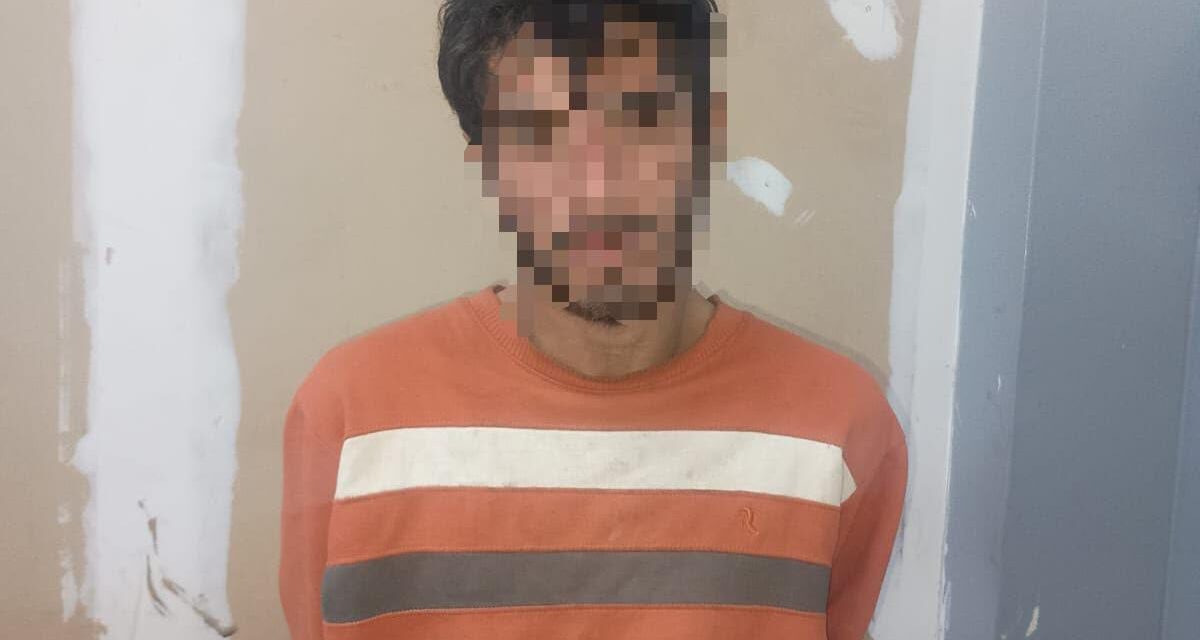 Intentó llevarse cables y un motor de aire de un taller y terminó detenido