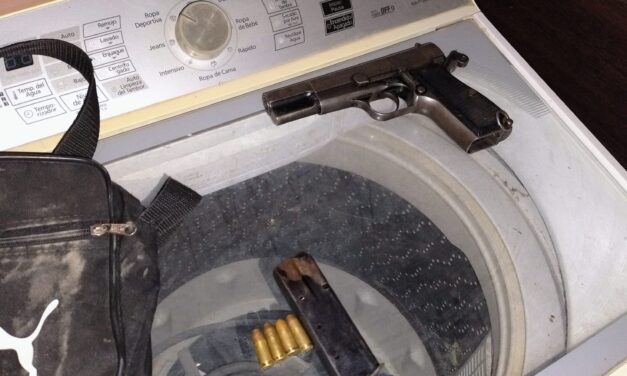 Amenazó con un arma durante una pelea y lo detuvieron en Rawson