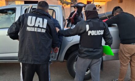 Asaltaban a menores a punta de pistola y terminaron identificados