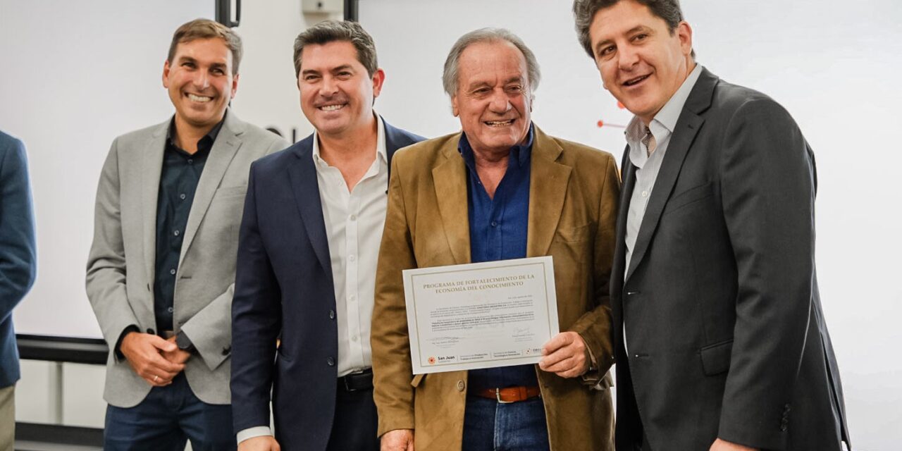 Orrego destinó $350 millones para que 27 Pymes incorporen tecnología e inteligencia artificial