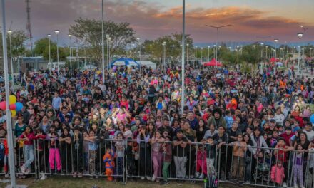 Chimbas reunió a 25 mil personas en una multitudinaria celebración por el Mes de las Infancias