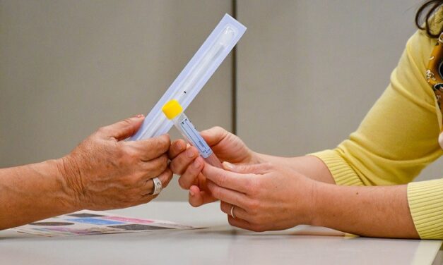 Lanzan una campaña gratuita de Test de HPV para mujeres mayores de 30 años