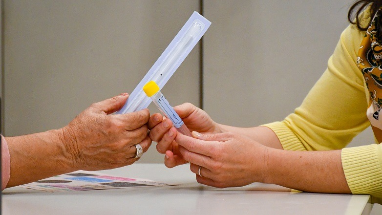 Lanzan una campaña gratuita de Test de HPV para mujeres mayores de 30 años