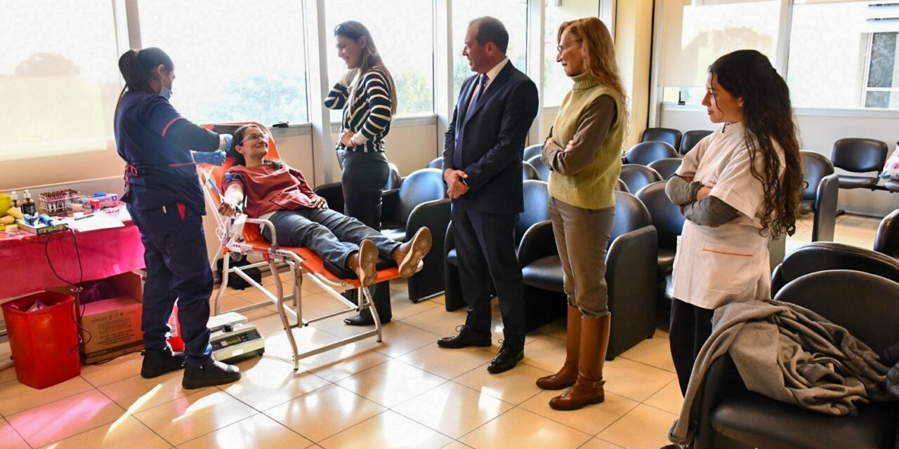Salud busca sumar donantes de sangre con una campaña que recorrerá los ministerios