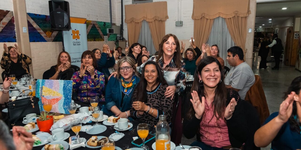 Homenajearon a docentes de Educación Especial con una tarde de juegos, té y reconocimientos