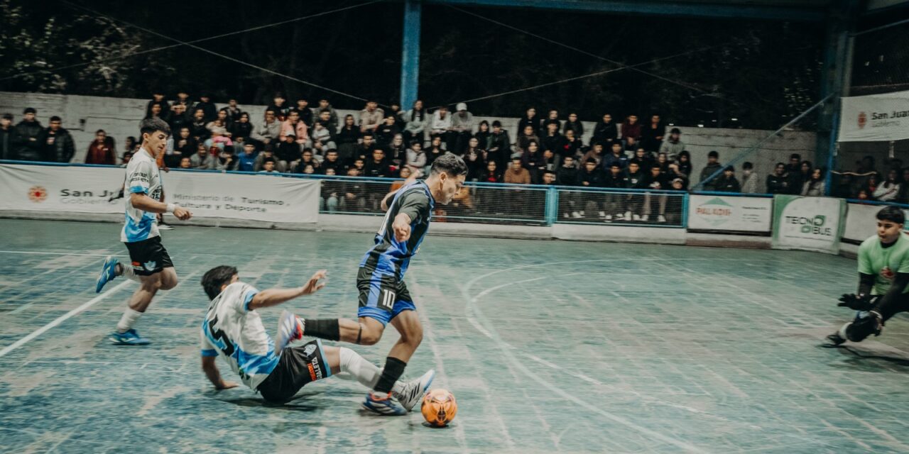 Calafate y Centro Impulso festejaron los títulos del futsal del Este