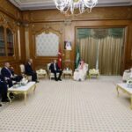 Arabia Saudita, Turquía y Pakistán sellan un pacto de defensa en plena escalada del conflicto en Medio Oriente