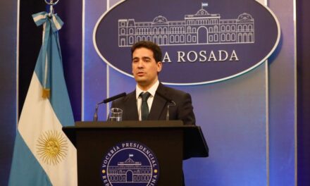 El Gobierno ratifica que Javier Milei no tiene relación con Cerimedo desde 2023, pero admite ingresos a Casa Rosada