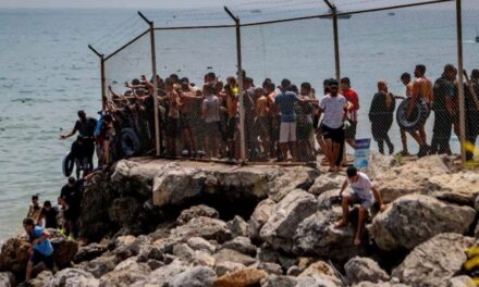España acelera la identificación de los migrantes muertos en Ceuta mientras la cifra de víctimas asciende a 141