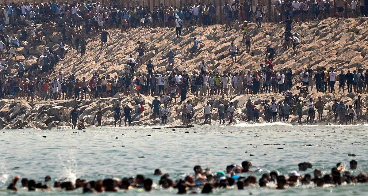 EEUU elevó la alerta de viaje para Ceuta por la crisis migratoria