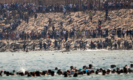 EEUU elevó la alerta de viaje para Ceuta por la crisis migratoria