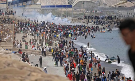 El gobierno de España negó fallas de inteligencia tras el ingreso masivo de migrantes de Ceuta
