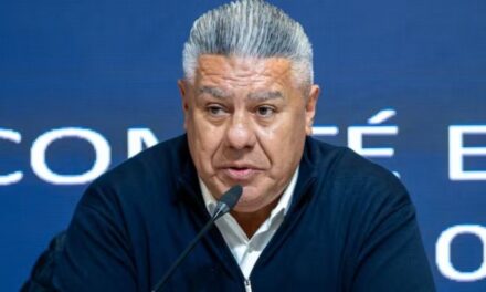 «Chiqui» Tapia contó la historia detrás de la bandera de Malvinas