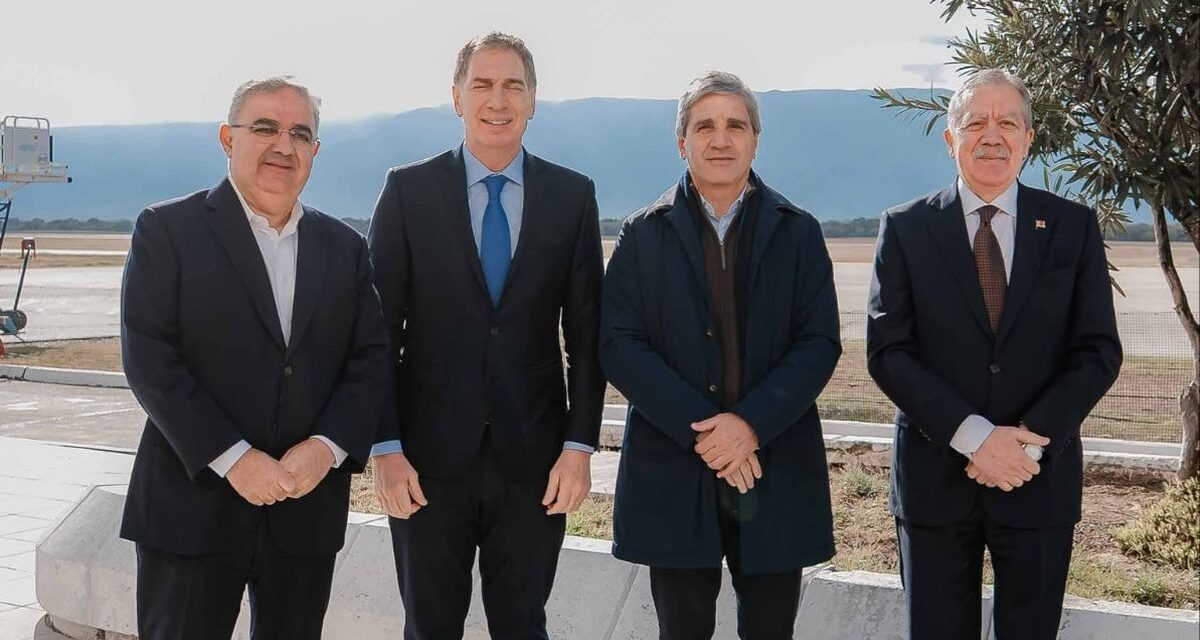Diego Santilli y Luis Caputo visitan Catamarca para firmar el convenio por el Acueducto Albigasta