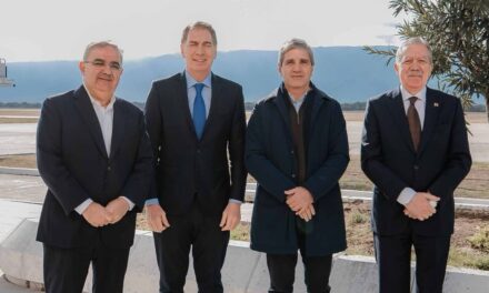 Diego Santilli y Luis Caputo visitan Catamarca para firmar el convenio por el Acueducto Albigasta