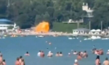 Un dron ucraniano cayó sobre una playa en Rusia y provocó la muerte de siete personas
