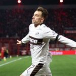 Platense aprovechó un error de Rey y amargó a Independiente en Avellaneda