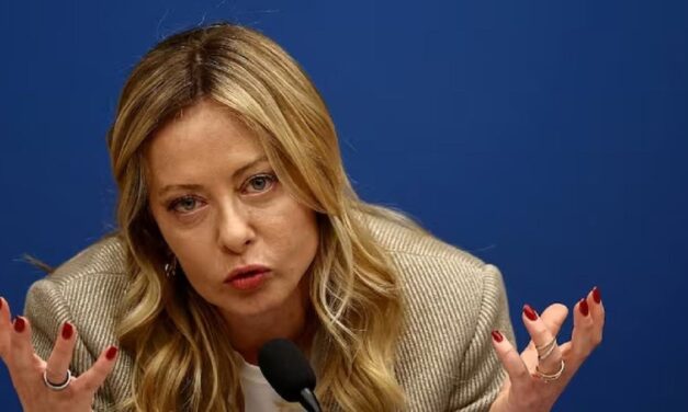 Italia propone suspender la libre circulación con España y suma adeptos