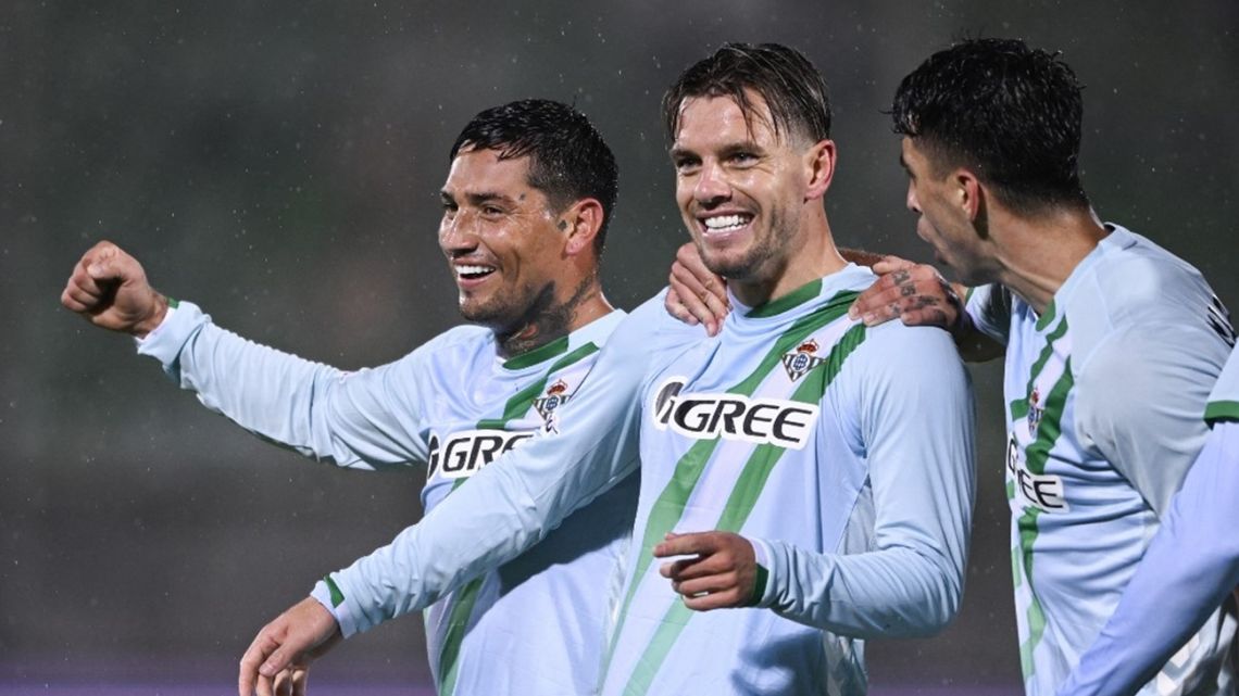Alerta por Lo Celso: no juega en Betis, arrastra molestias y su futuro es una incógnita