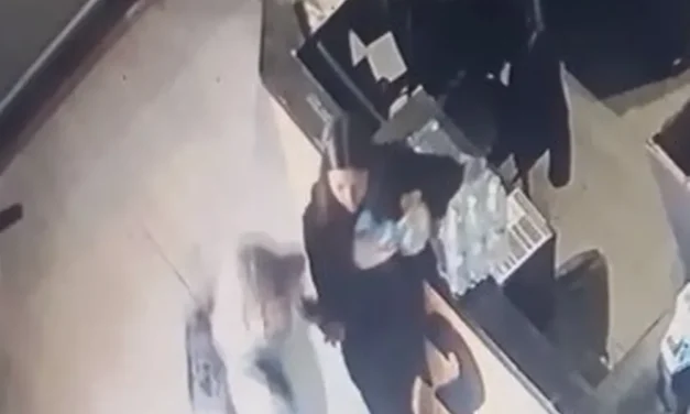 Denunciaron por abuso sexual a un dirigente de taxis y la acusación incluye un video de una cámara de seguridad